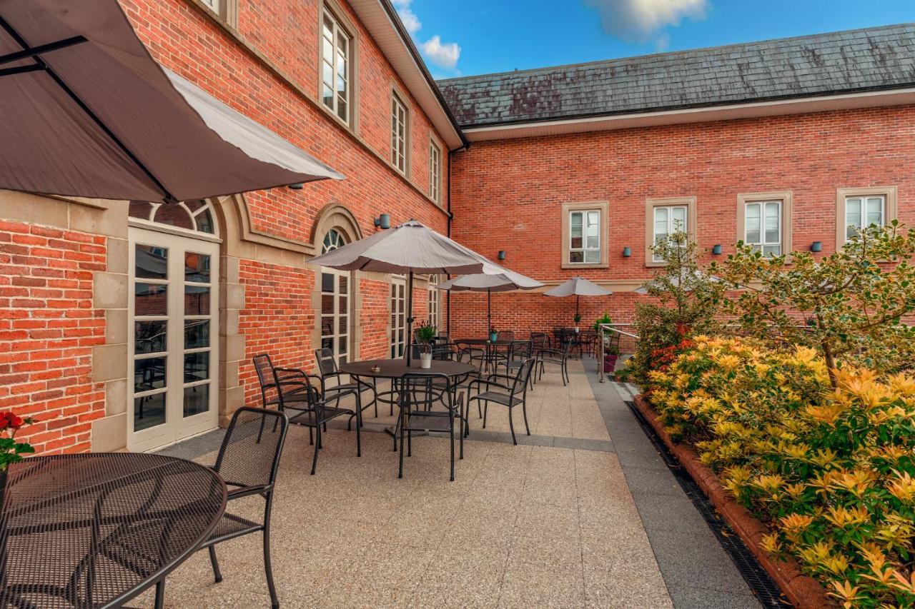 Cavan Crystal Hotel Exterior foto
